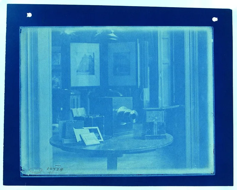 Collection d'appareils photographiques anciens exposés au Fotosalon Karl Bulla