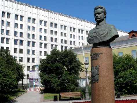 Mikha&iuml;l Vassilievitch Frounze, chef militaire bolch&eacute;vik et h&eacute;ros de la guerre civile russe, cimeti&egrave;re Novodievitchi Moscou