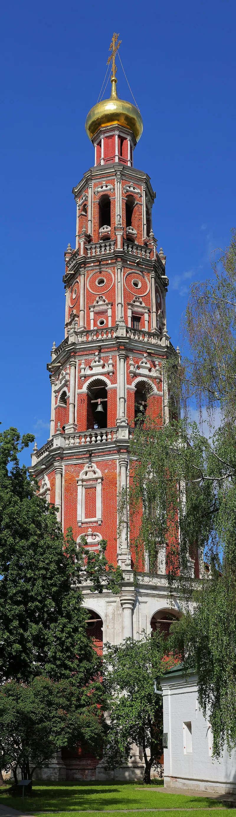 Vue panoramique du couvent de Novodiévitchi à Moscou avec ses clochers et murailles